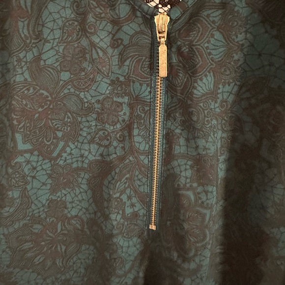 Express Top - Picture 3 of 5